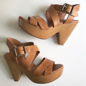 Lucky Brand Wood Platform Heel Sandal